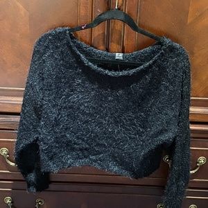 SUPER SALE!! BRAND NEW Forever 21 Super soft and fuzzy cropped sweater